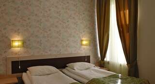 Гостиница Мини-Отель «Авент Невский» Санкт-Петербург Улучшенный двухместный номер с 1 кроватью или 2 отдельными кроватями-3