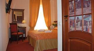 Гостиница Мини-Отель «Авент Невский» Санкт-Петербург Стандартный двухместный номер с 1 кроватью или 2 отдельными кроватями-1